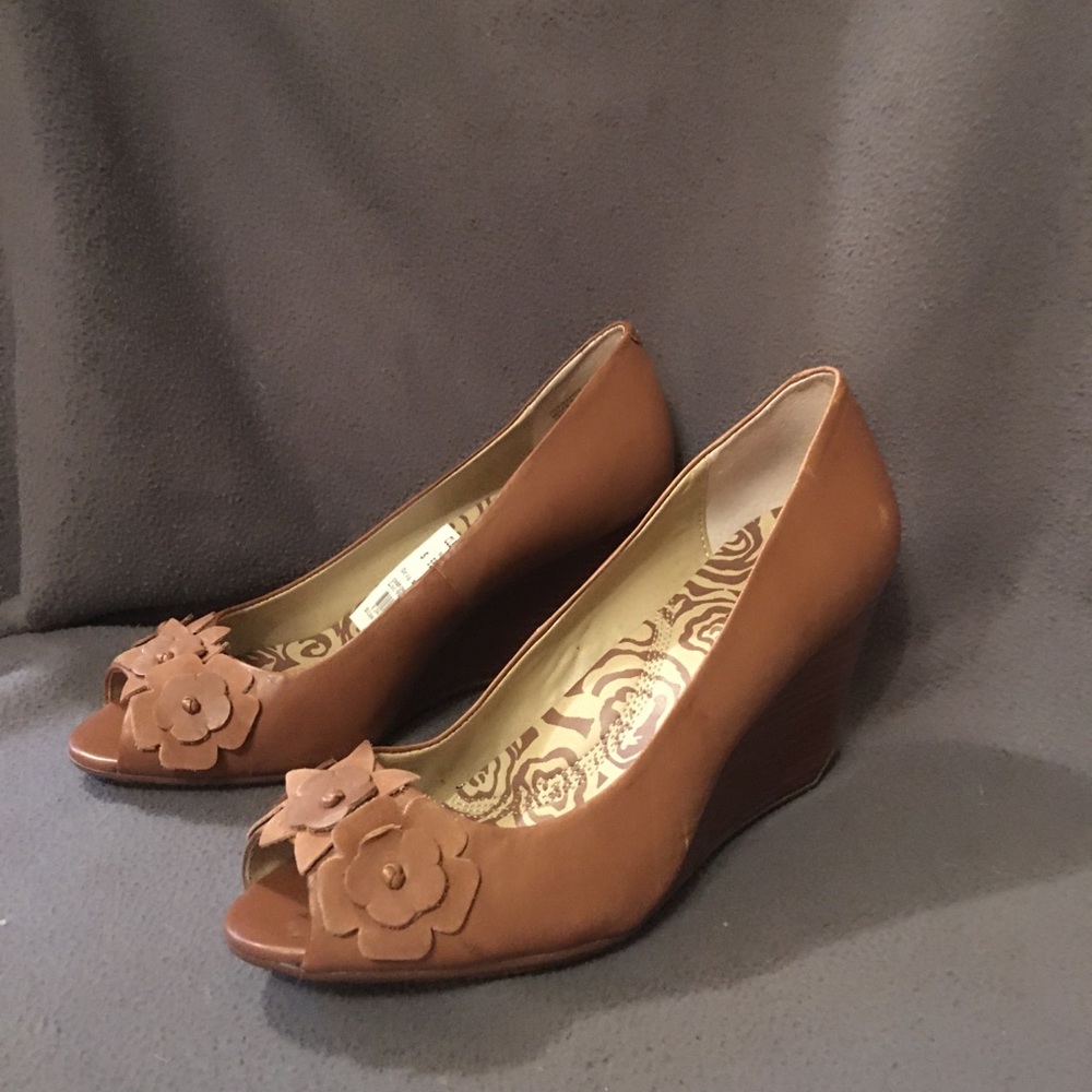 Kenneth Cole shoes
